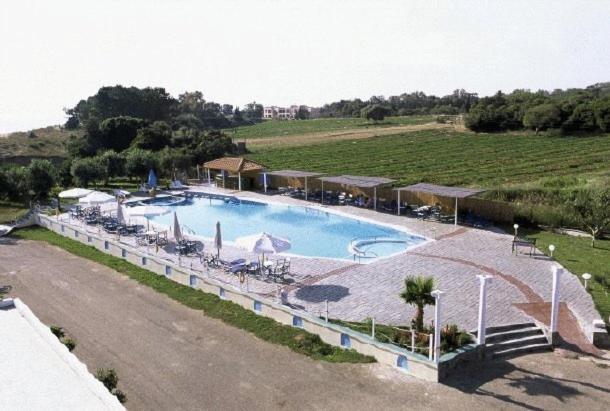 Lintzi Hotel Arkoudi Extérieur photo