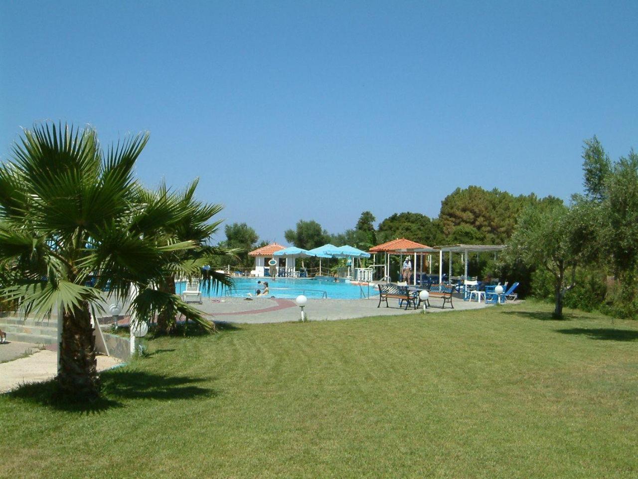 Lintzi Hotel Arkoudi Extérieur photo