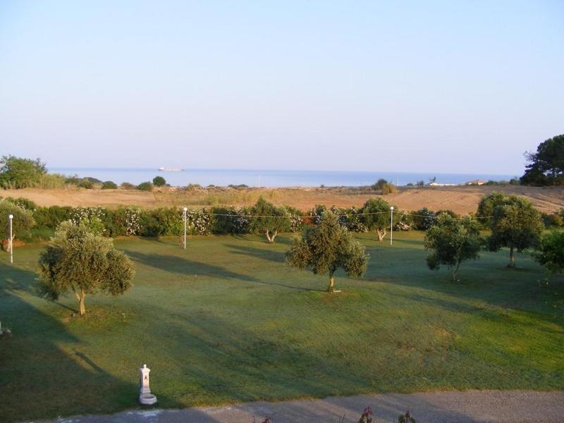 Lintzi Hotel Arkoudi Extérieur photo