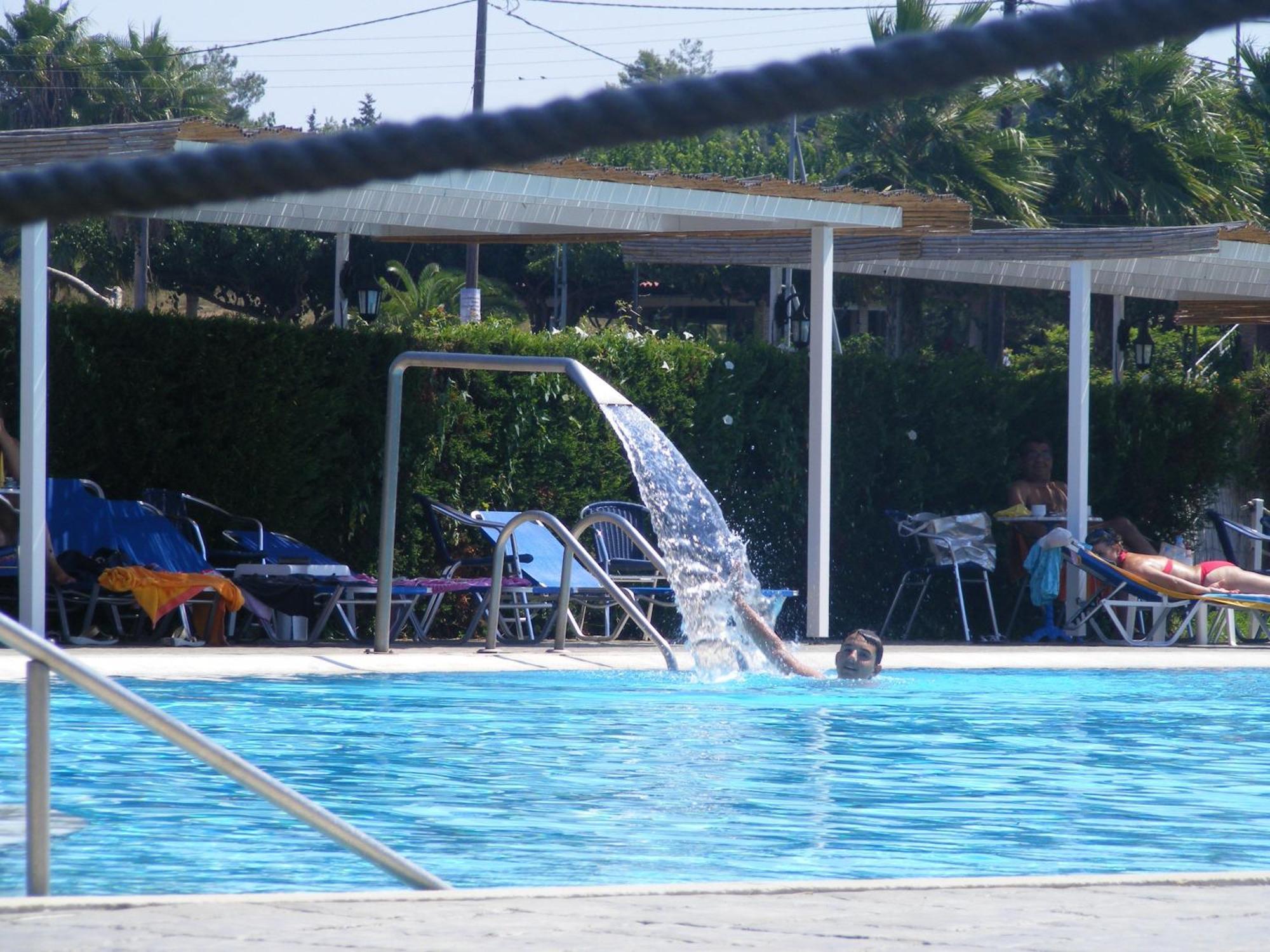 Lintzi Hotel Arkoudi Extérieur photo