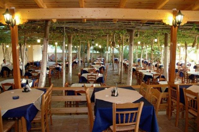 Lintzi Hotel Arkoudi Extérieur photo