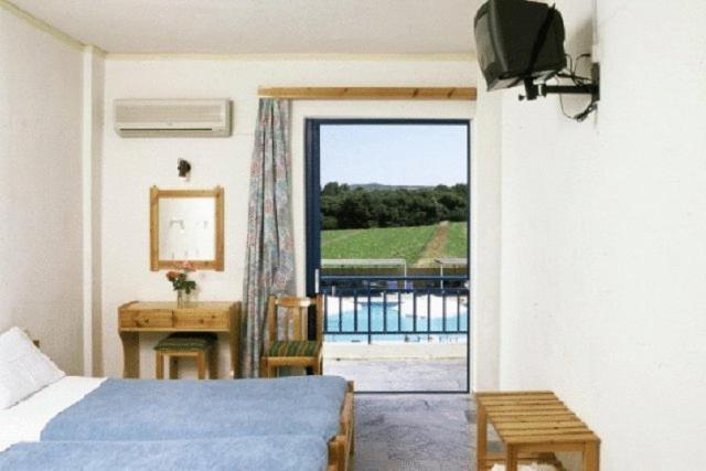 Lintzi Hotel Arkoudi Extérieur photo